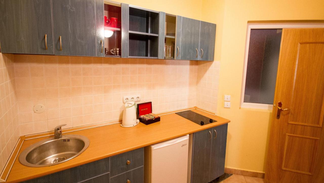Apart Hotel Samardzic Τίβατ Δωμάτιο φωτογραφία