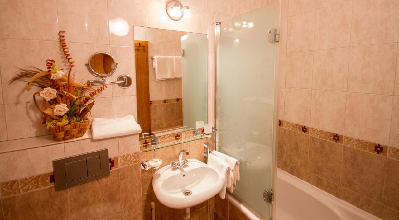 Apart Hotel Samardzic Τίβατ Δωμάτιο φωτογραφία