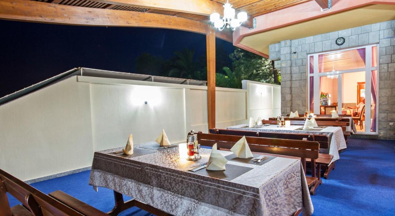 Apart Hotel Samardzic Τίβατ Εξωτερικό φωτογραφία